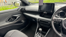 Toyota Yaris 1.5 Hybrid Dynamic 5dr CVT Hybrid Hatchback